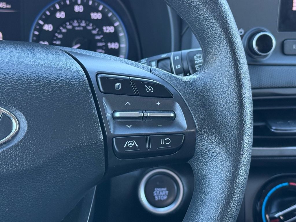 2022 Hyundai KONA SEL