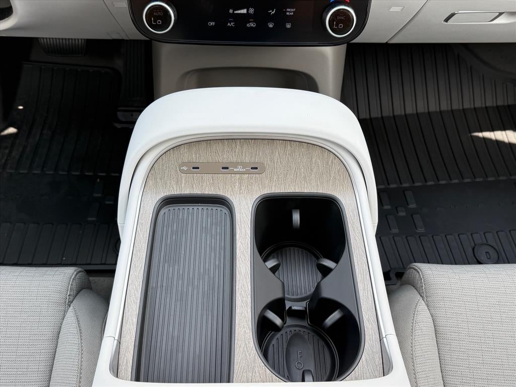 2027 Hyundai PALISADE SE