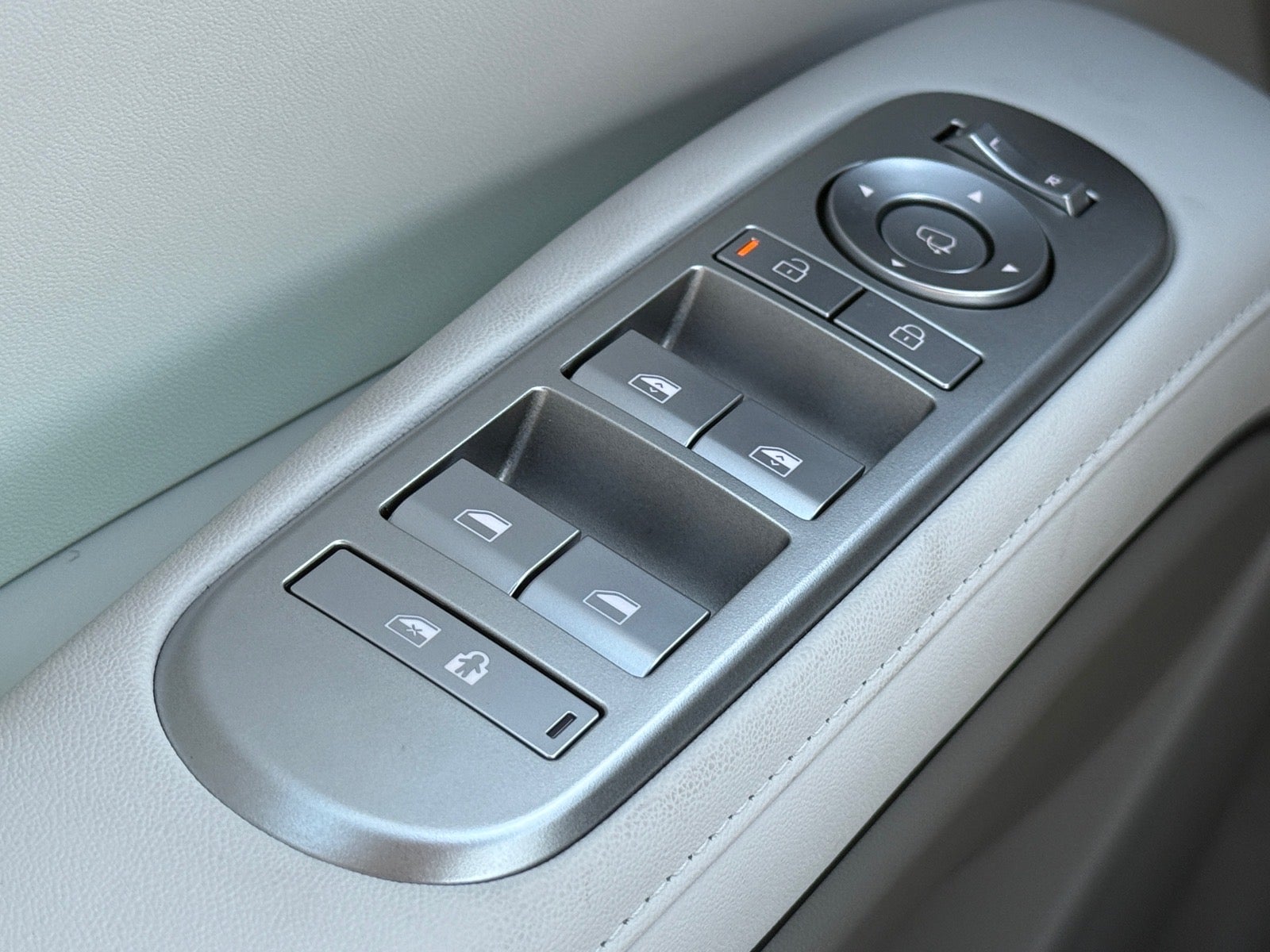 2027 Hyundai PALISADE HYBRID SEL Premium 7P