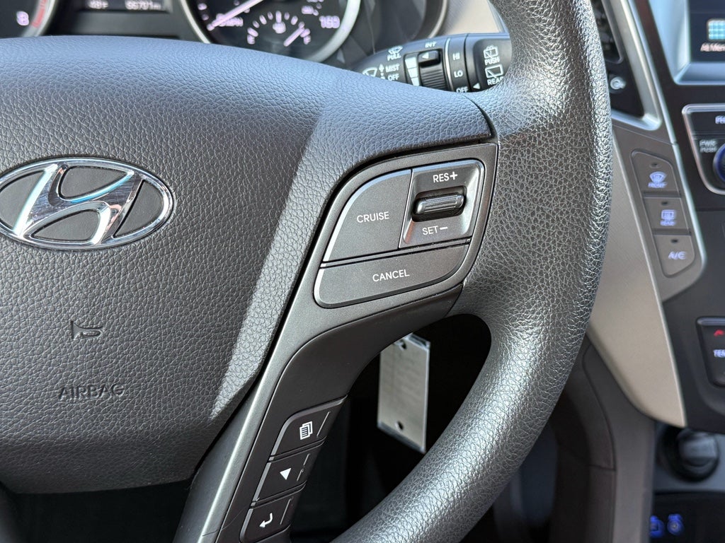 2018 Hyundai SANTA FE XL SE