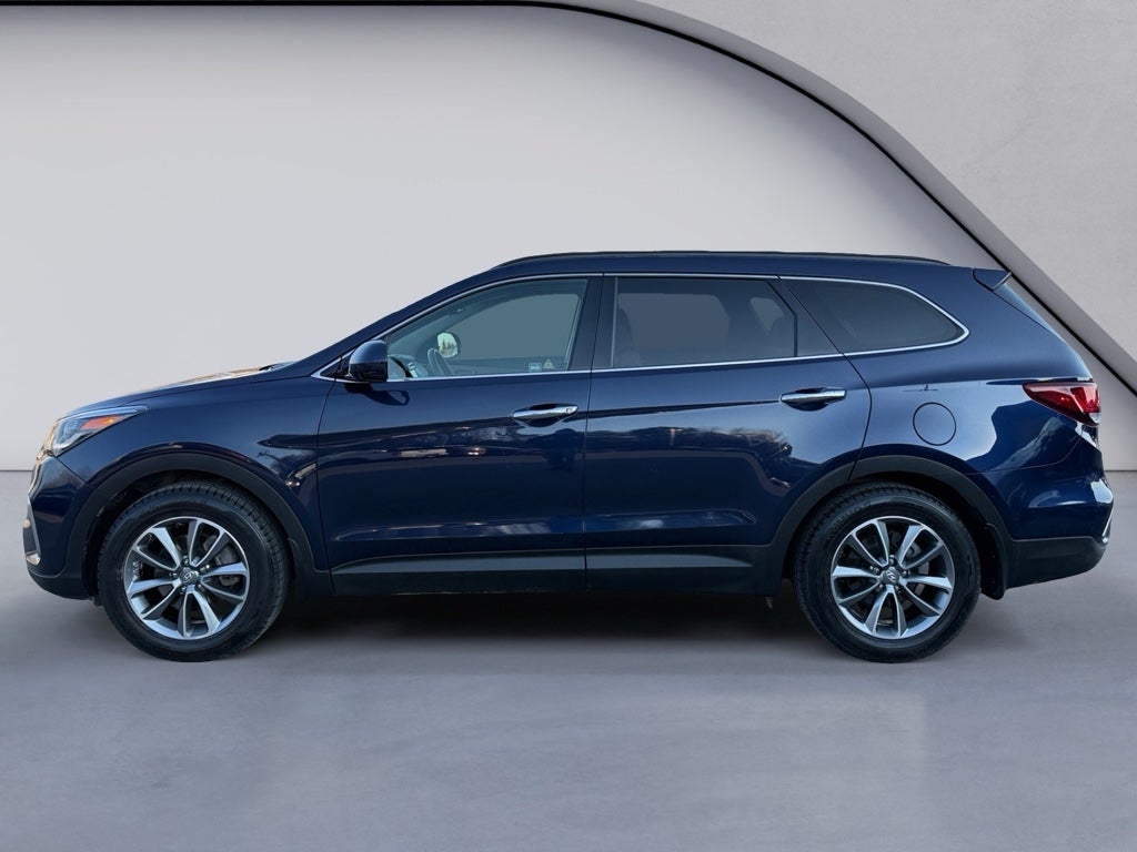 2018 Hyundai SANTA FE XL SE