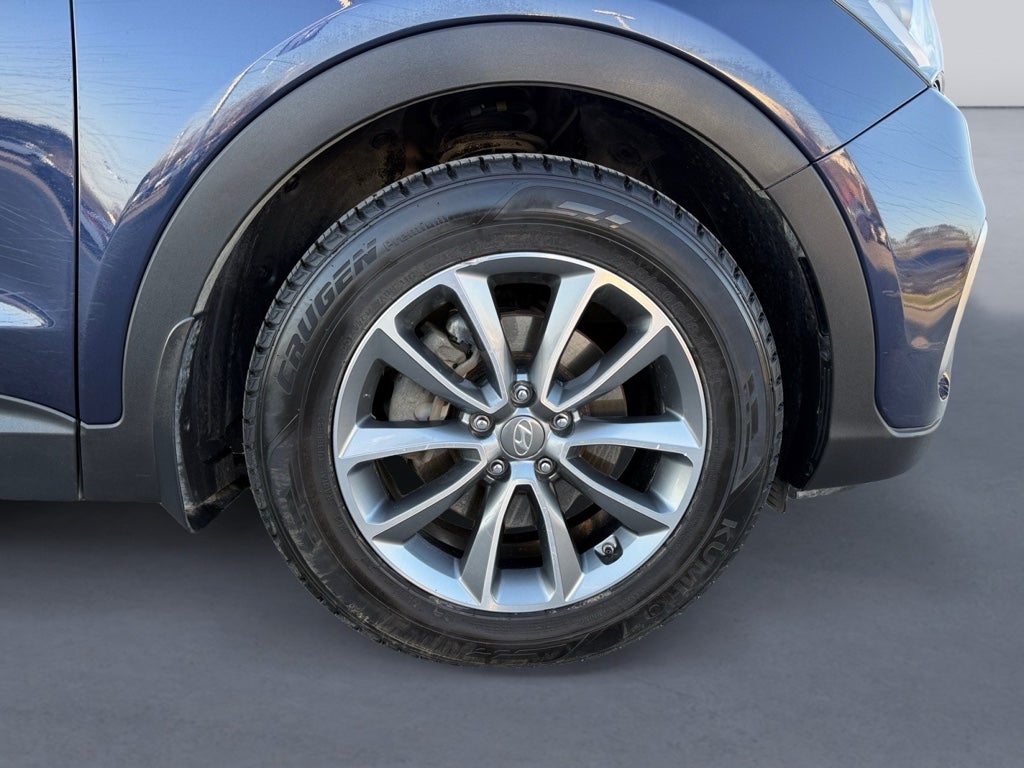 2018 Hyundai SANTA FE XL SE