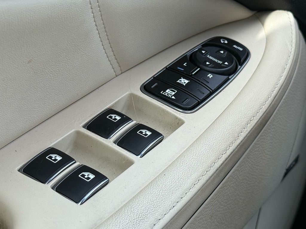 2014 Hyundai EQUUS Signature