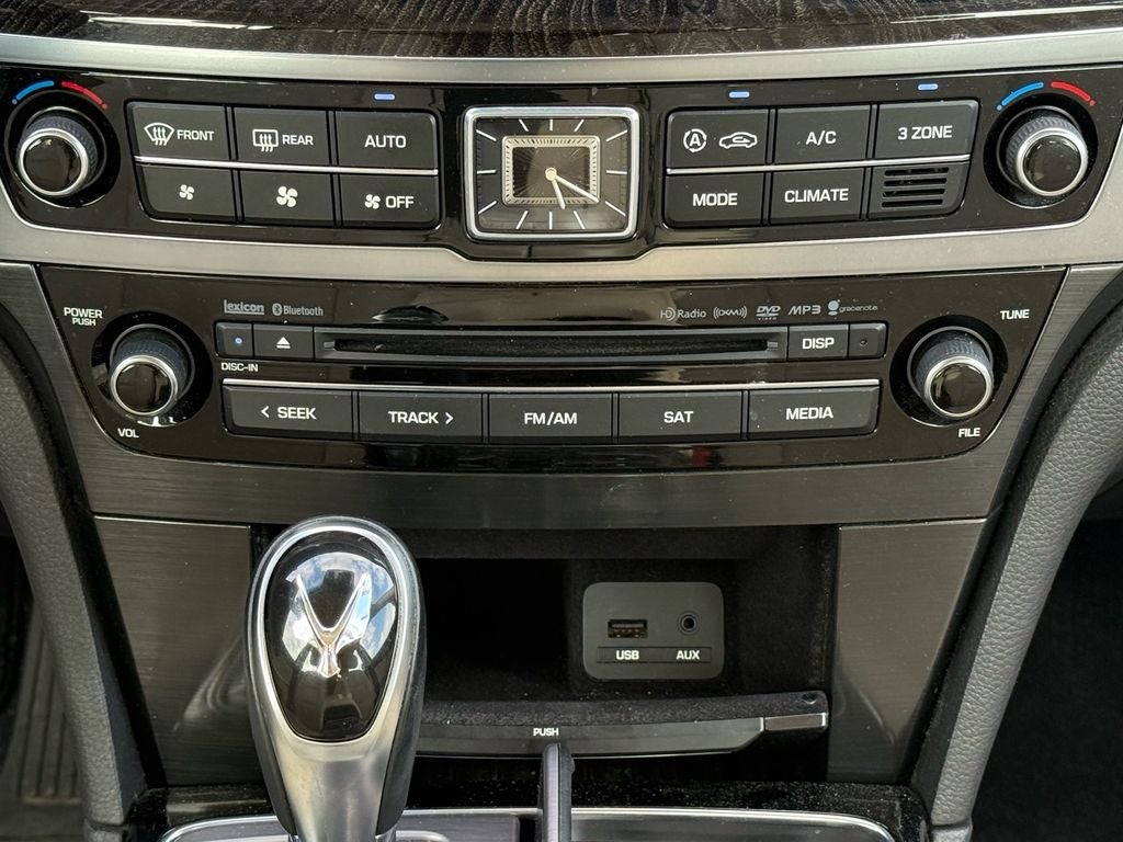 2014 Hyundai EQUUS Signature