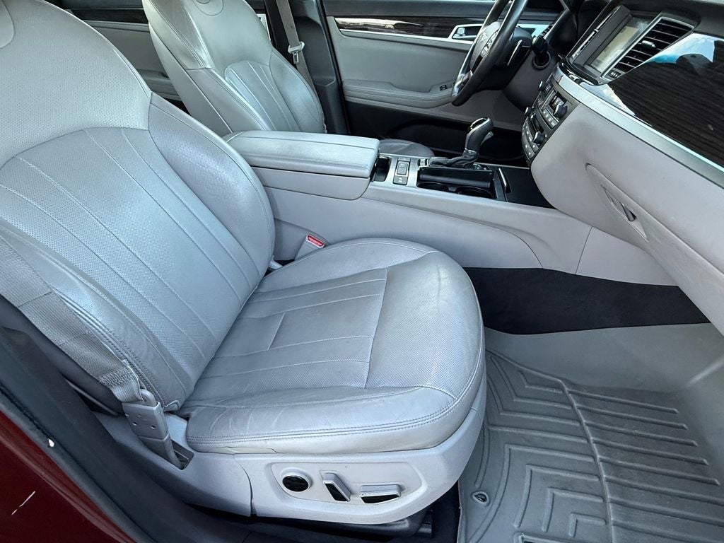 2016 Hyundai GENESIS 3.8L