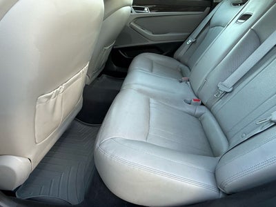 2016 Hyundai GENESIS 3.8L