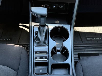 2025 Hyundai SONATA SE