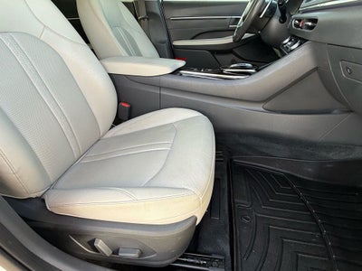 2022 Hyundai SONATA Limited