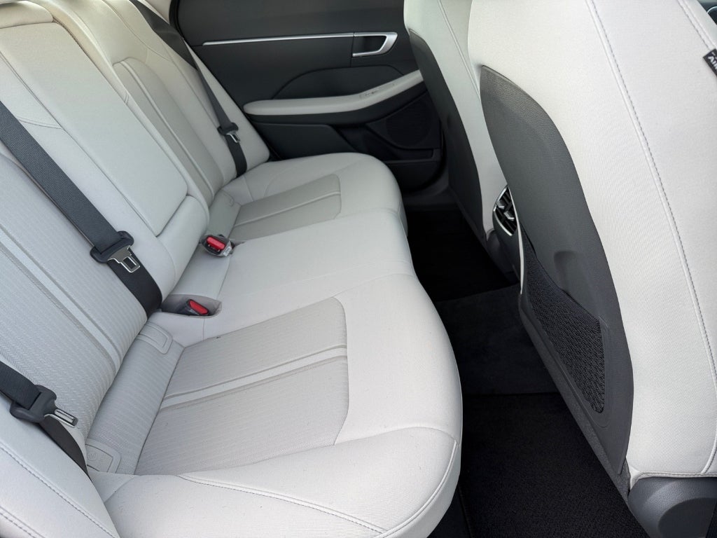 2025 Hyundai SONATA HYBRID SEL