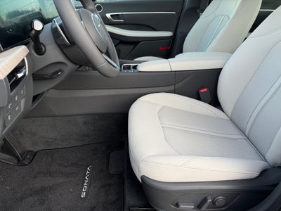 2025 Hyundai SONATA HYBRID SEL