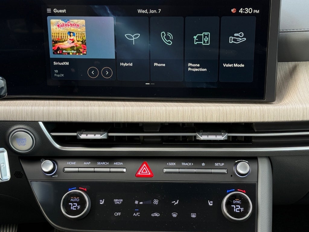 2025 Hyundai SONATA HYBRID SEL