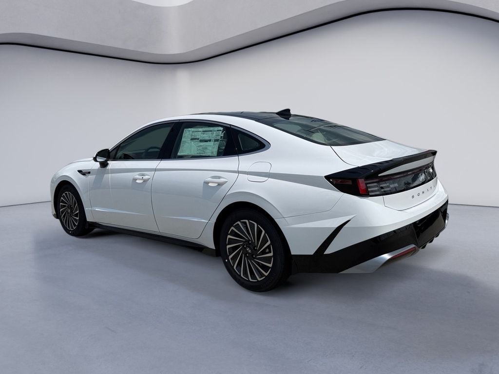 2026 Hyundai SONATA HYBRID SEL