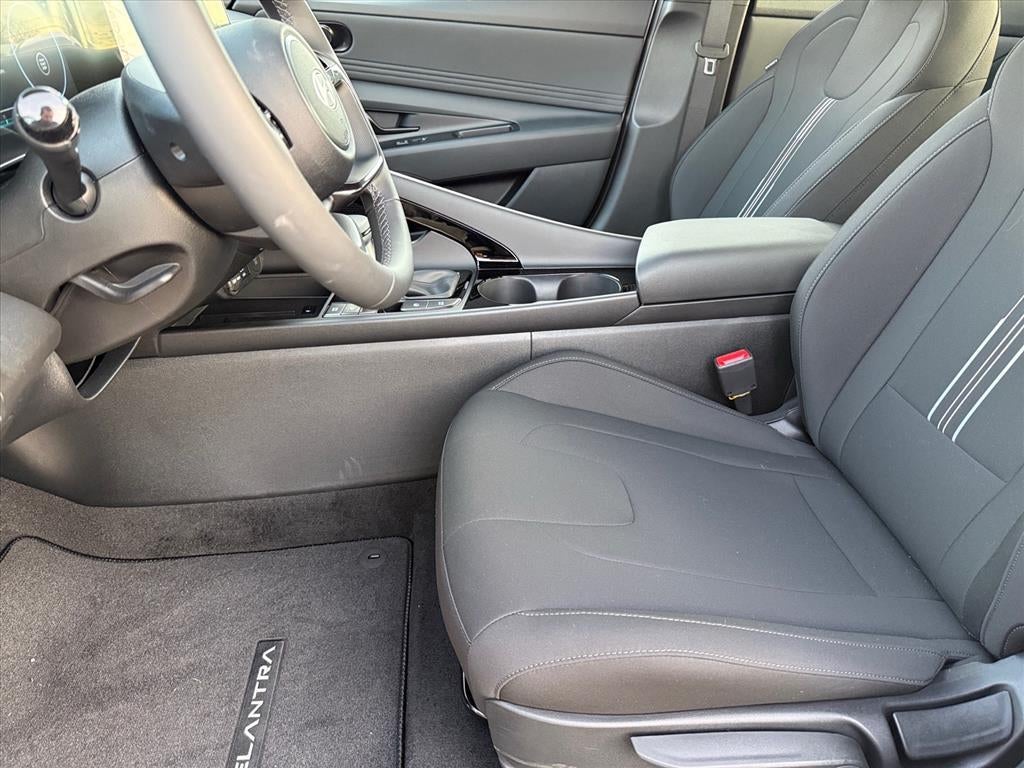 2025 Hyundai ELANTRA HEV SEL Sport