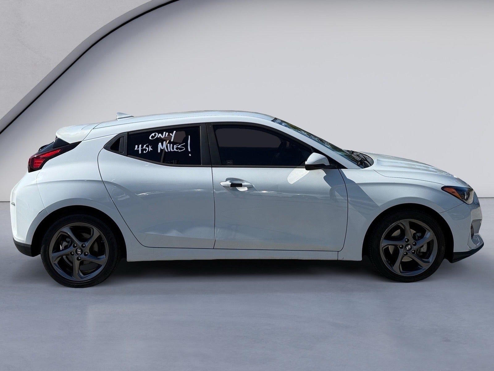 2019 Hyundai VELOSTER 2.0