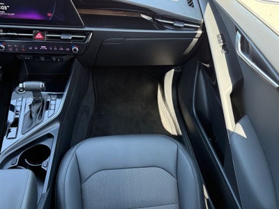 2023 Kia Niro EX