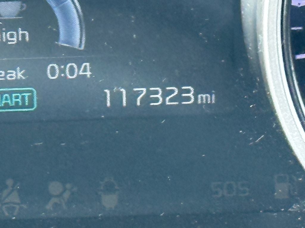 2023 Kia Carnival LX