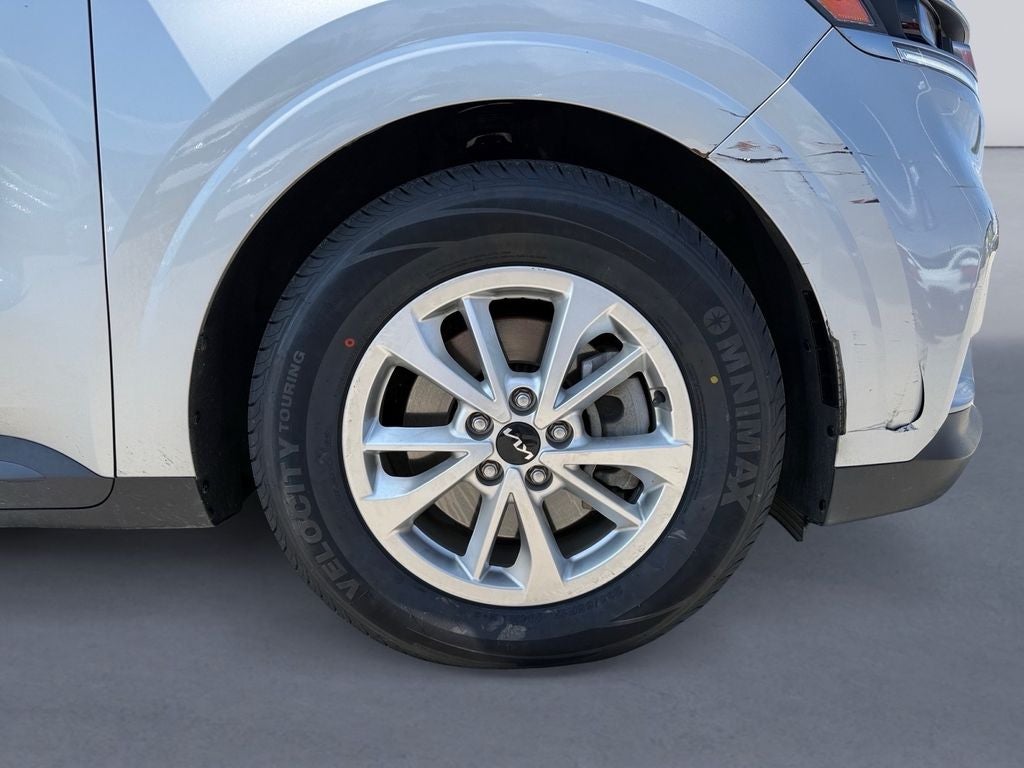 2023 Kia Carnival LX