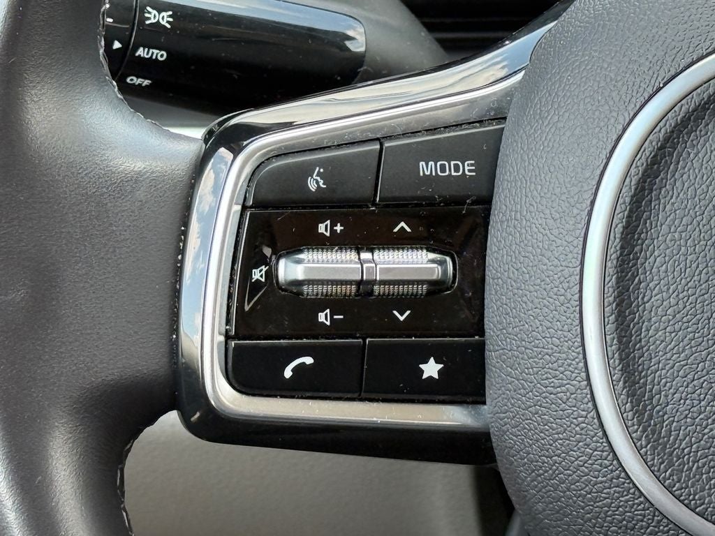 2025 Kia Carnival LXS