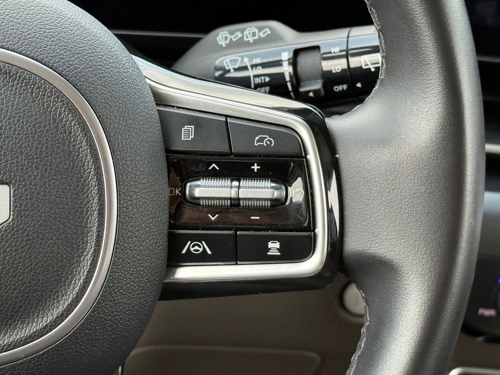 2025 Kia Carnival LXS