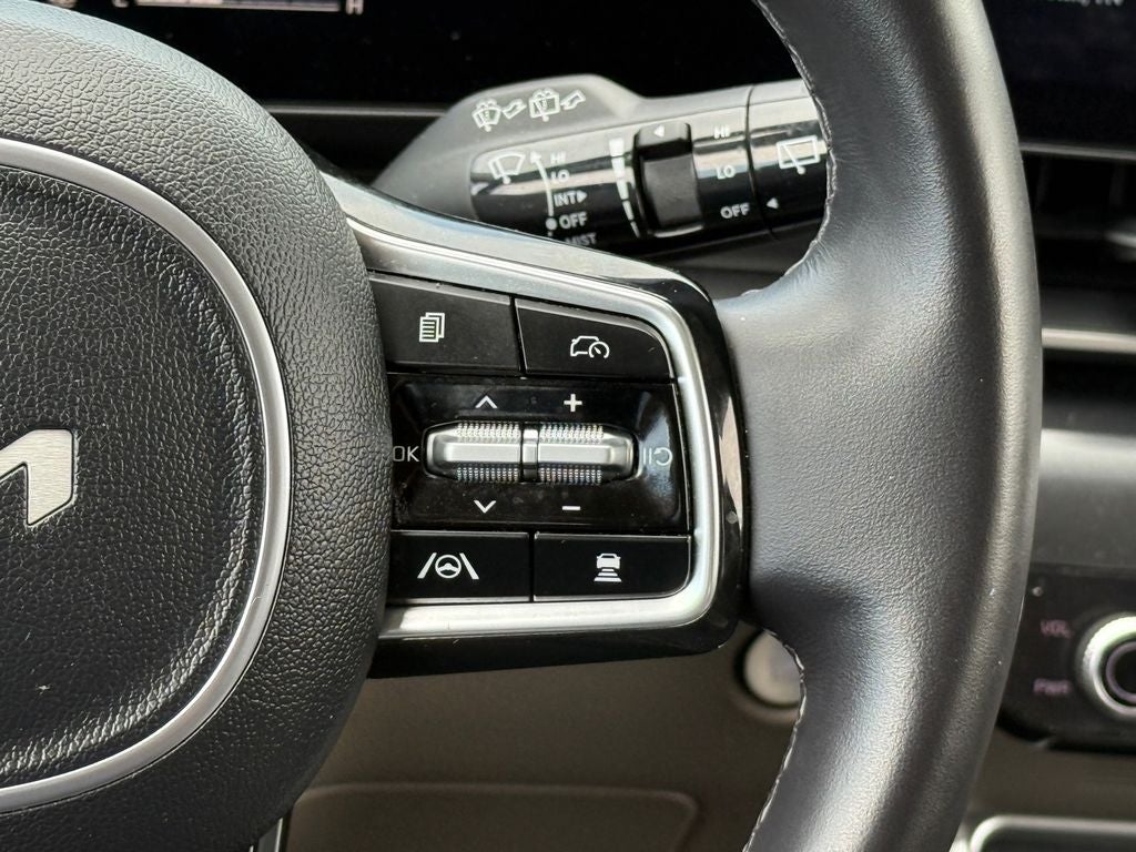 2025 Kia Carnival LXS