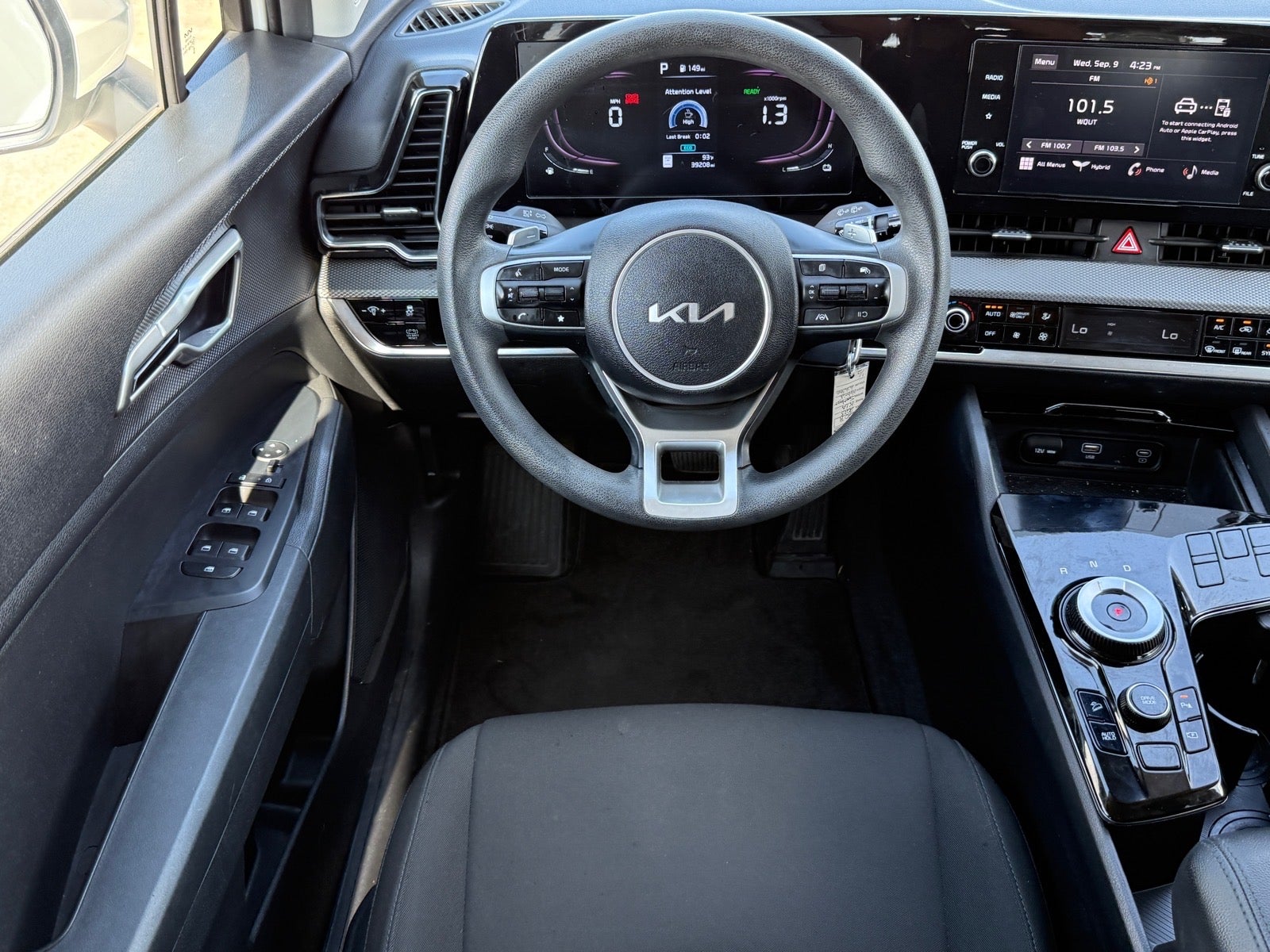 2023 Kia Sportage Hybrid LX