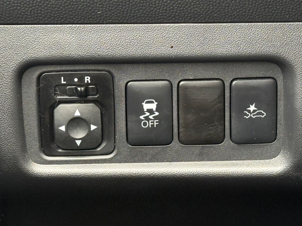 2024 Mitsubishi Mirage LE