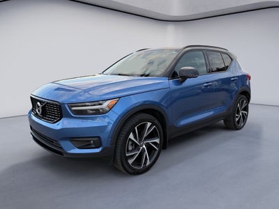 2021 Volvo XC40 R-Design