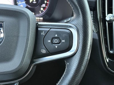 2021 Volvo XC40 R-Design