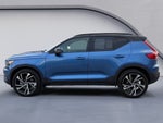 2021 Volvo XC40 R-Design