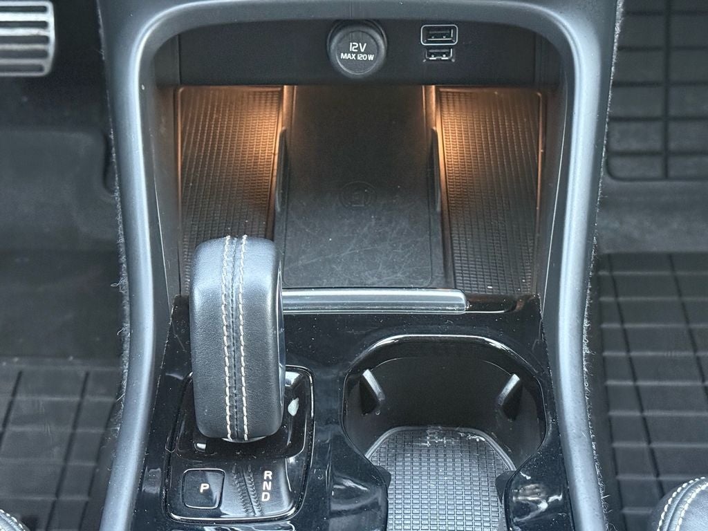 2021 Volvo XC40 R-Design