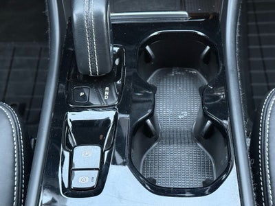 2021 Volvo XC40 R-Design